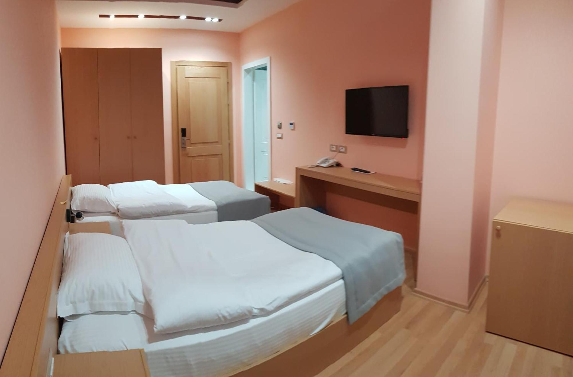 Elite Hotell Pogradec Rom bilde