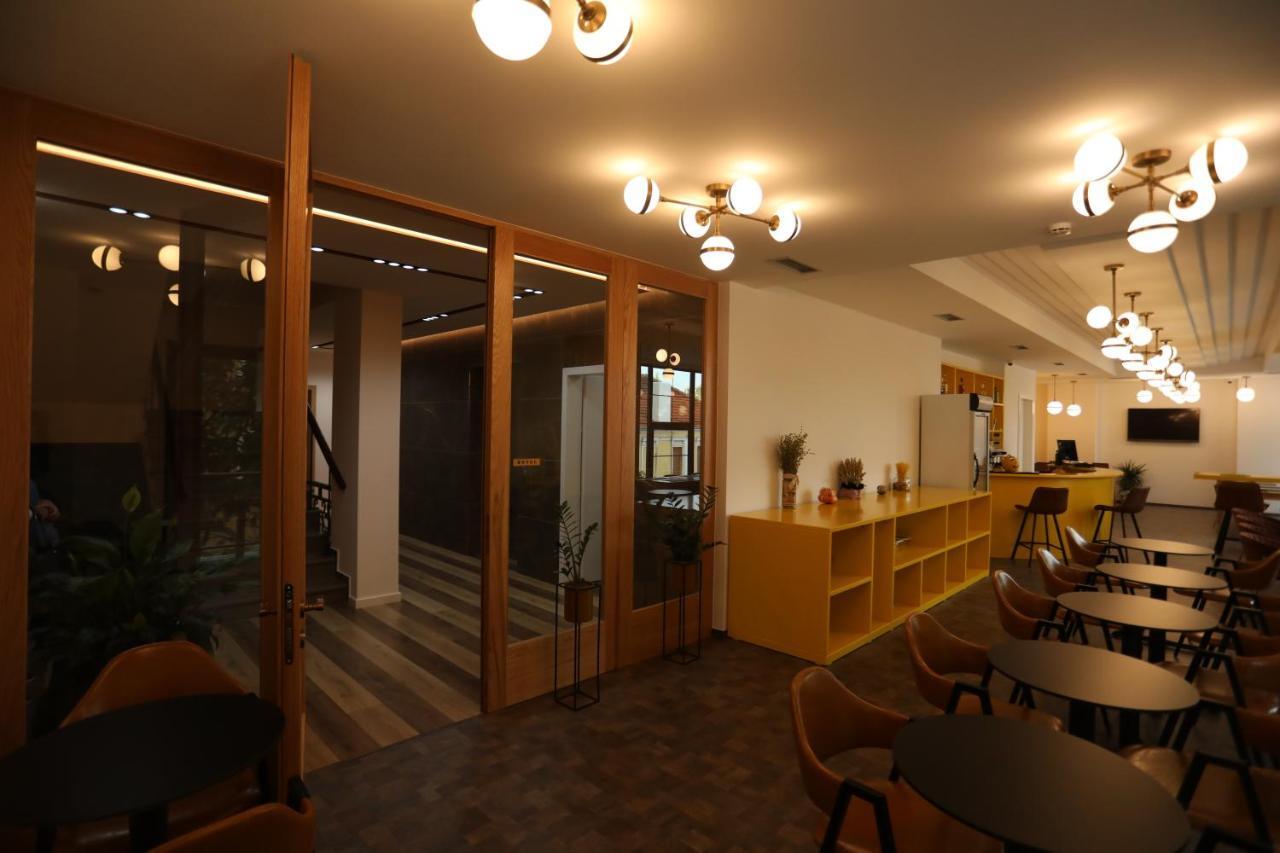 Elite Hotell Pogradec Eksteriør bilde