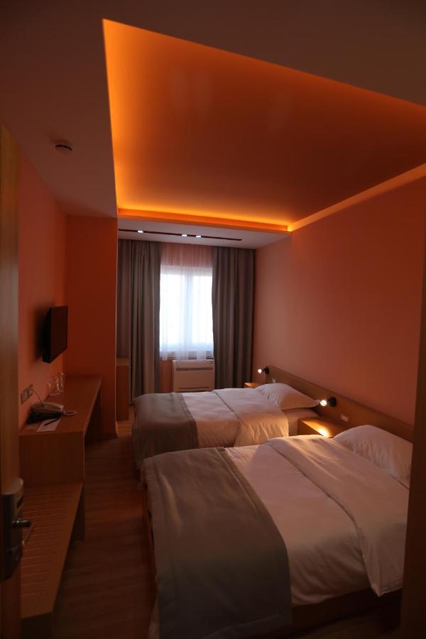 Elite Hotell Pogradec Eksteriør bilde
